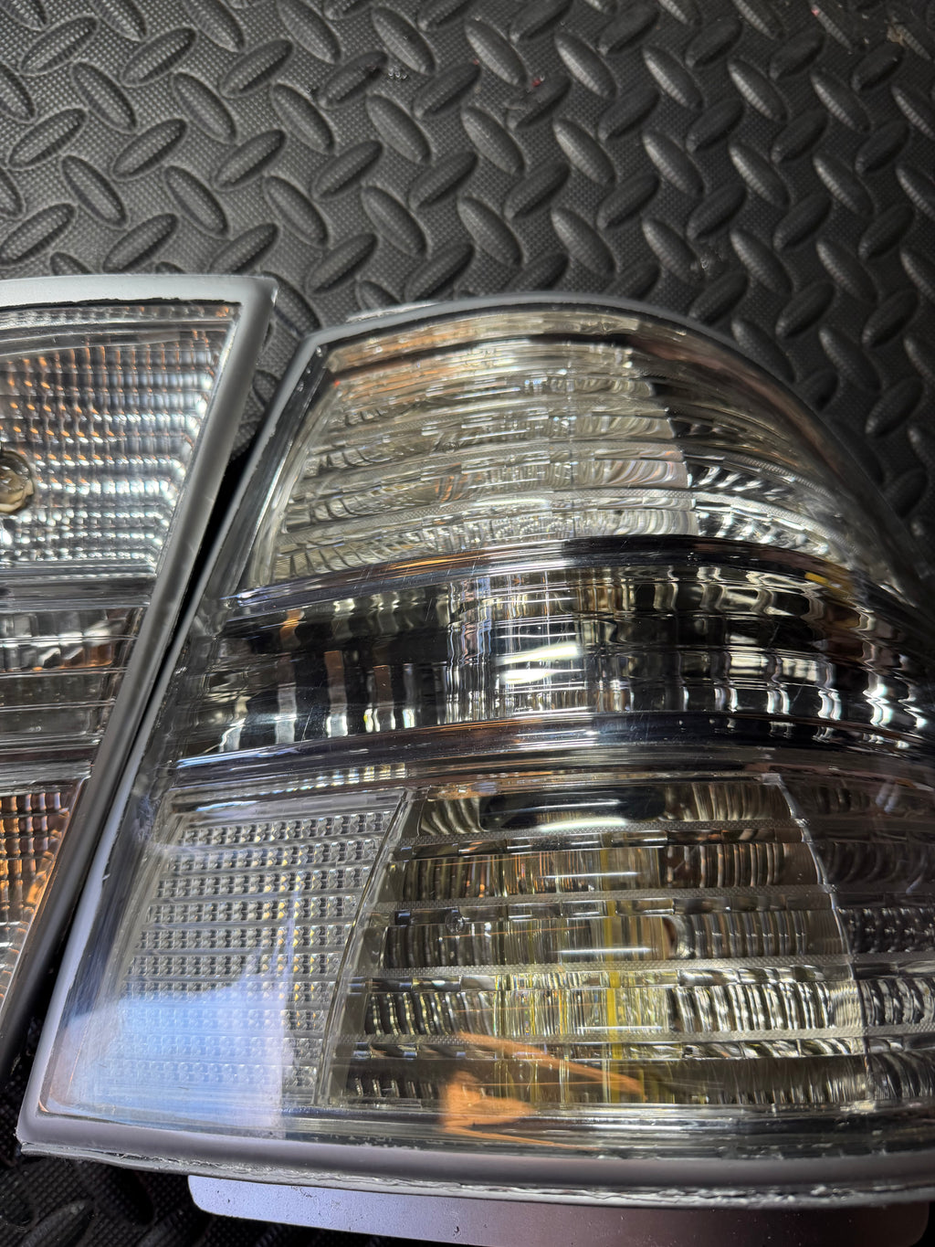 Lexus LS430 Clear Tail Lights (2001-2006)