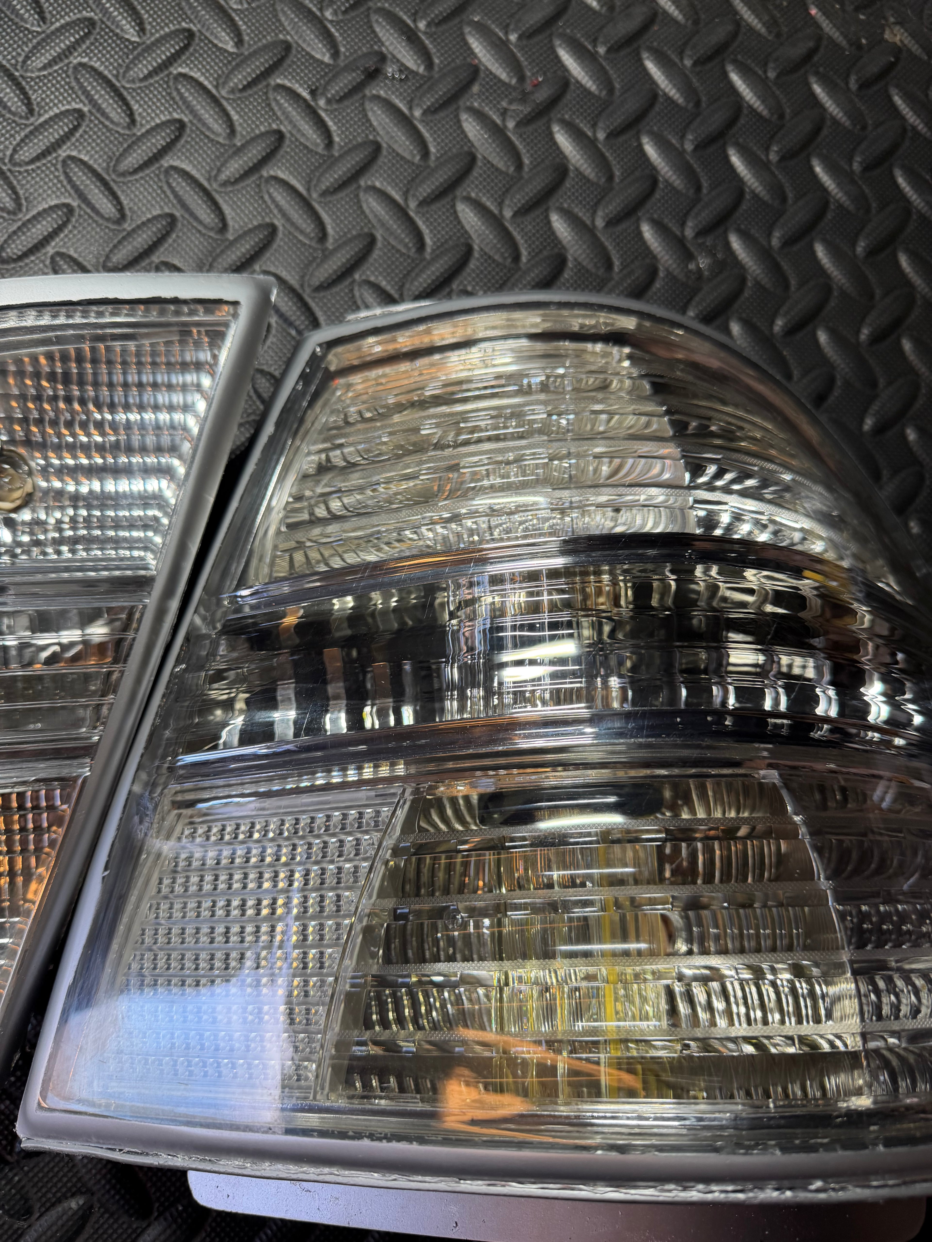 Lexus LS430 Clear Tail Lights (2001-2006)