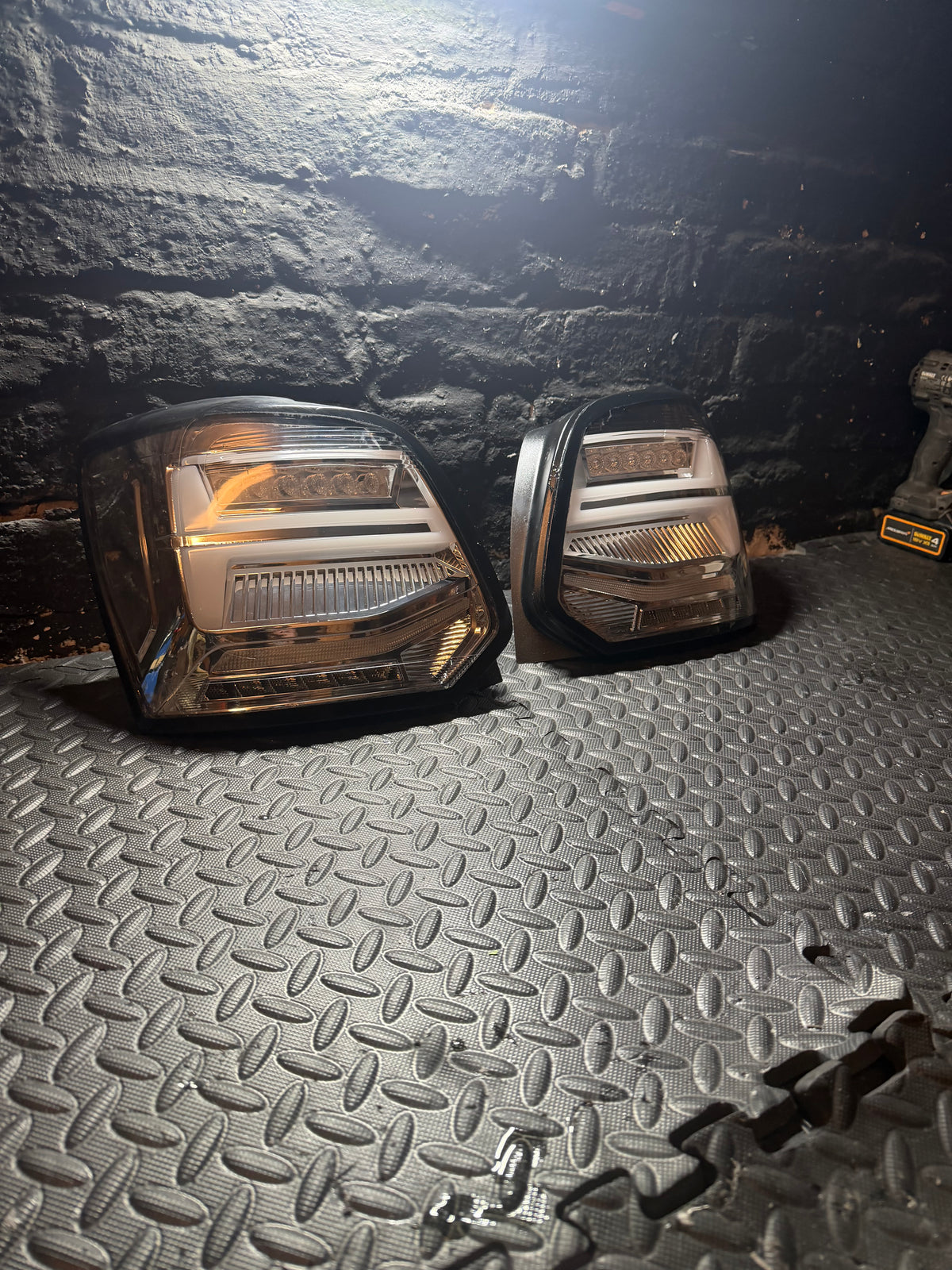 Volkswagen Polo 6R/6C V-Land Clear Tail Lights