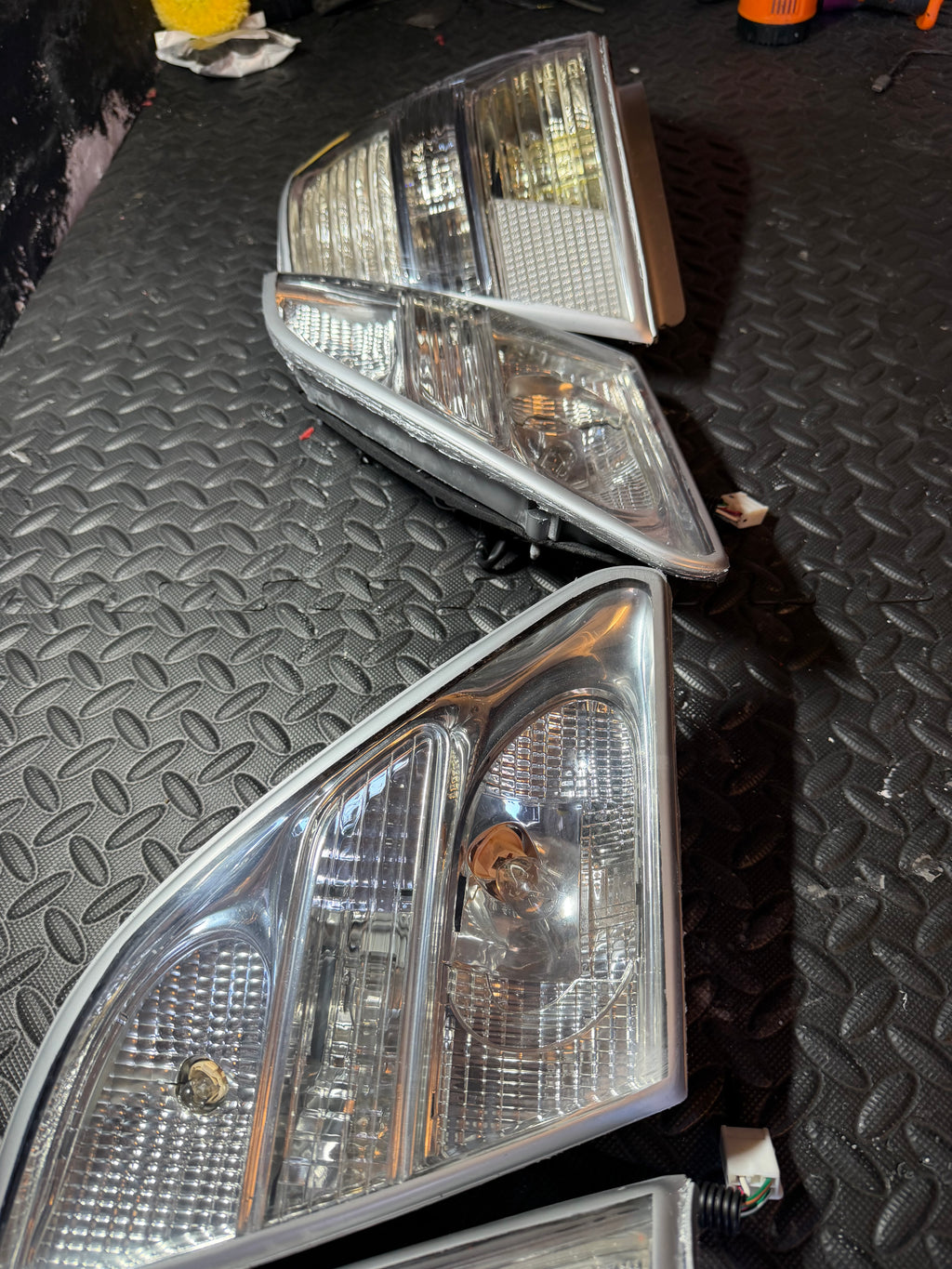 Lexus LS430 Clear Tail Lights (2001-2006)